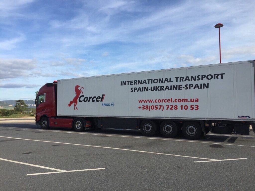 International transportation of perishable products on a turnkey basis